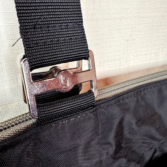 BAGGALLINI Tote Bag Black Laptop Case Travel Carry On Nylon Shoulder Bag - Picture 7 of 14